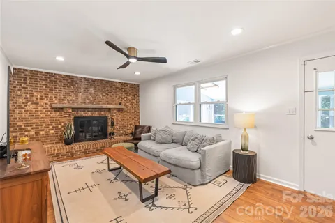 $525,000 | 425 Regency Drive, Charlotte, NC 28211