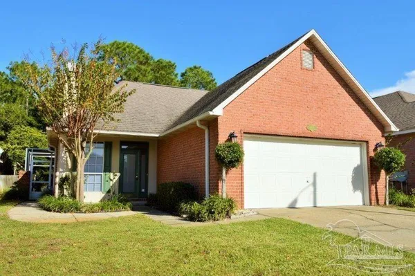 $2,150 | 4078 Oak Pointe Drive, Gulf Breeze, FL 32563