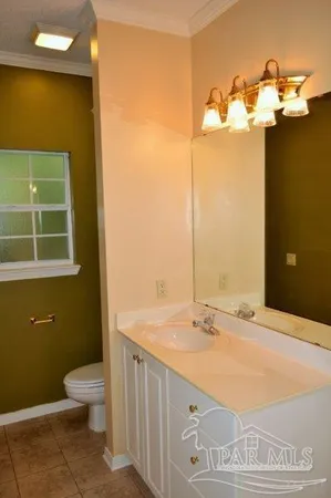 $2,150 | 4078 Oak Pointe Drive, Gulf Breeze, FL 32563