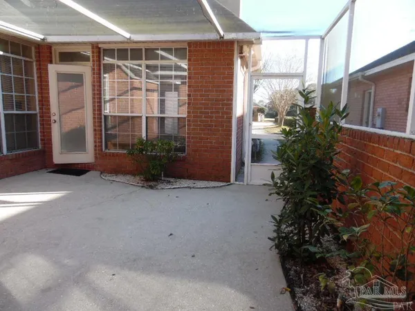 $2,150 | 4078 Oak Pointe Drive, Gulf Breeze, FL 32563