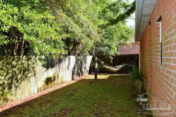 $2,150 | 4078 Oak Pointe Drive, Gulf Breeze, FL 32563