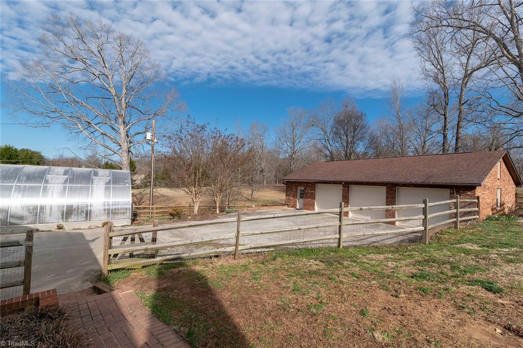 8151 Center Grove Church Road Clemmons, NC 27012 - Photo 5 of 30 3 car detached garage with office
