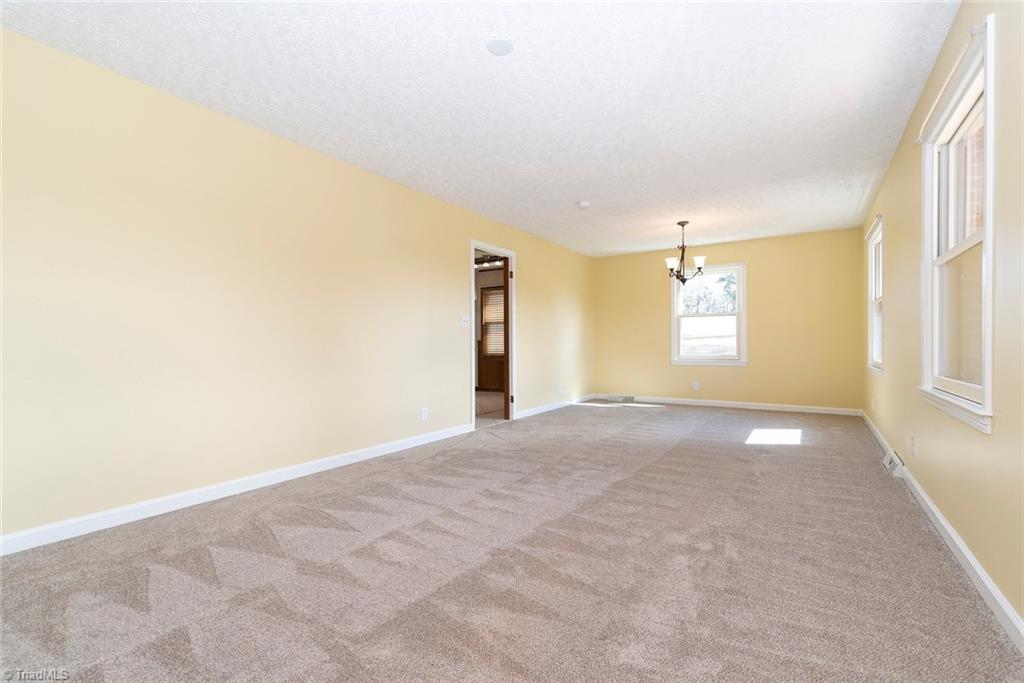 8151 Center Grove Church Road Clemmons, NC 27012 - Photo 8 of 30 Gallery Image 8