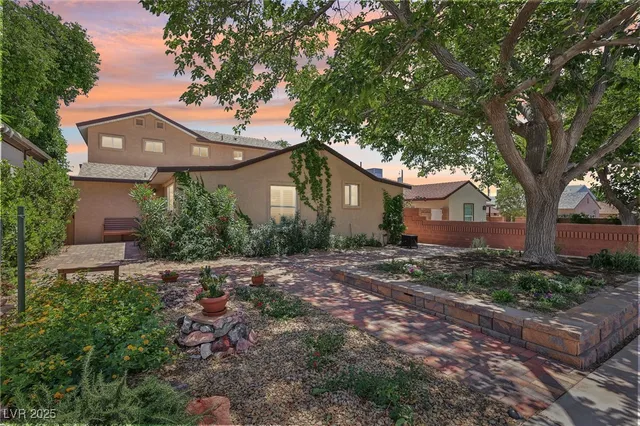 $810,000 | 639 I Avenue, Boulder City, NV 89005