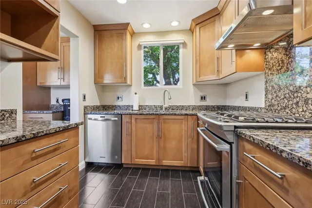 $795,000 | 639 I Avenue, Boulder City, NV 89005