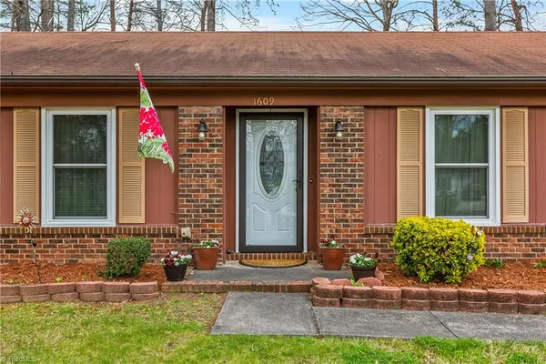 $249,900 | 1609 Cedarlimb Court, Winston-Salem, NC 27127