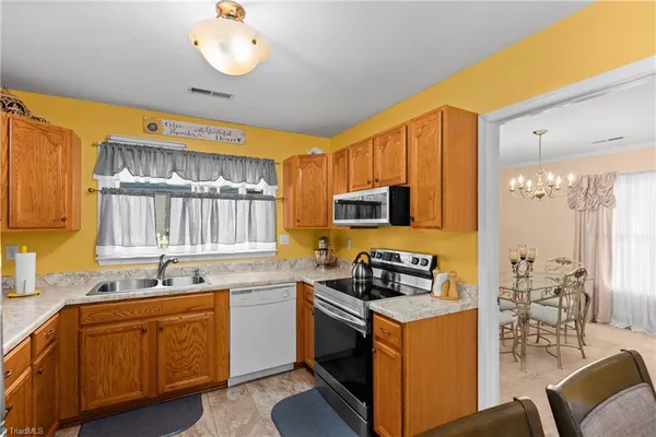 $249,900 | 1609 Cedarlimb Court, Winston-Salem, NC 27127