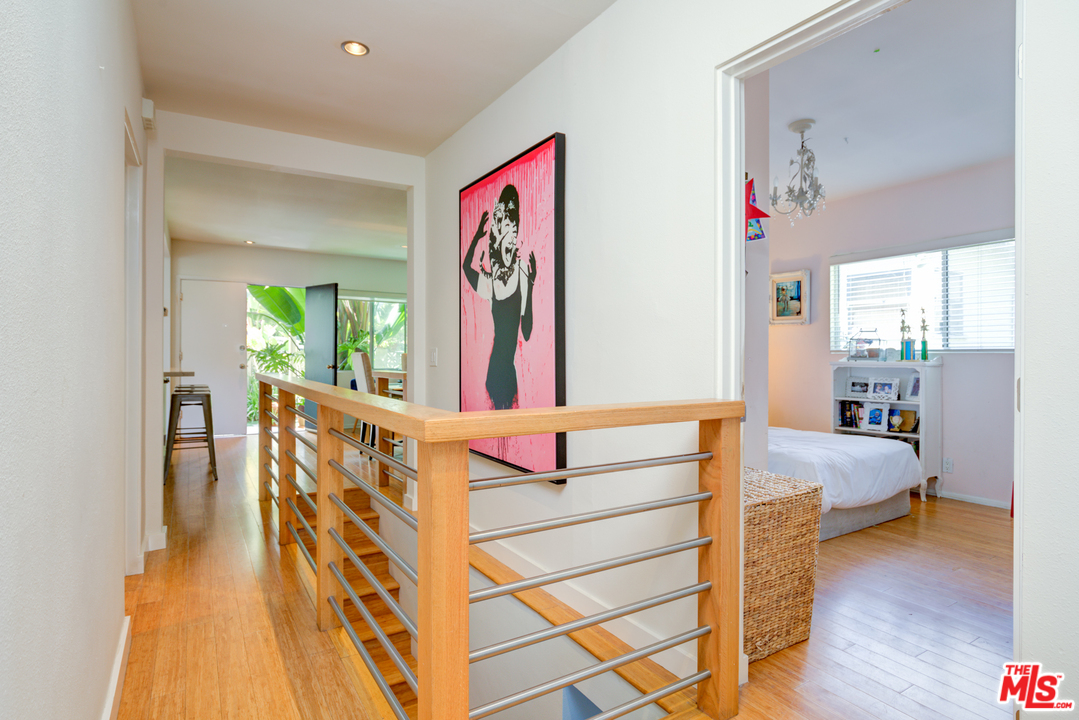 2448 Riverside Place Los Angeles, CA 90039 - Photo 20 of 52