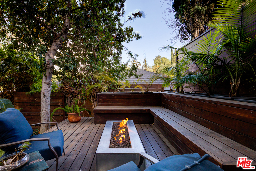 2448 Riverside Place Los Angeles, CA 90039 - Photo 49 of 52
