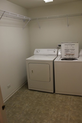 286 Comstock Drive, Unit 286 Elgin, IL 60124 - Photo 10 of 12