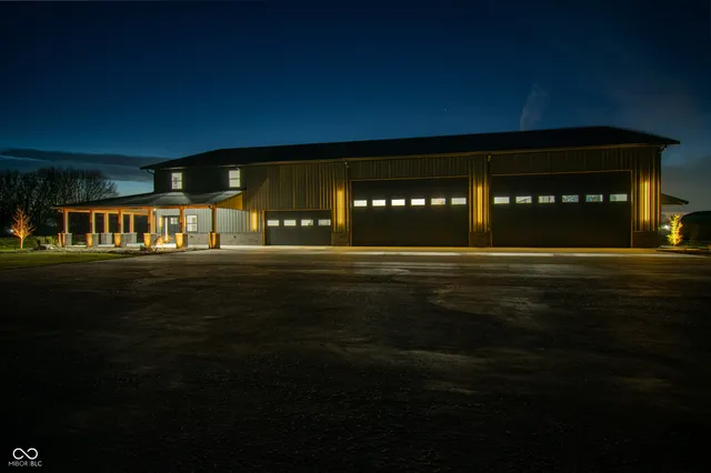 $1,250,000 | 1928 North 300th Street West, Greenfield, IN 46140