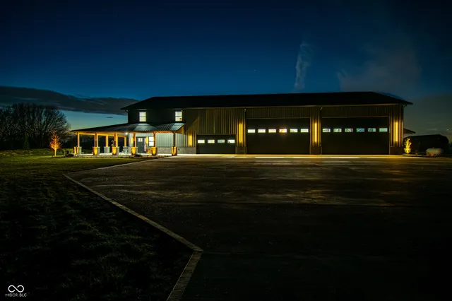 $1,250,000 | 1928 North 300th Street West, Greenfield, IN 46140