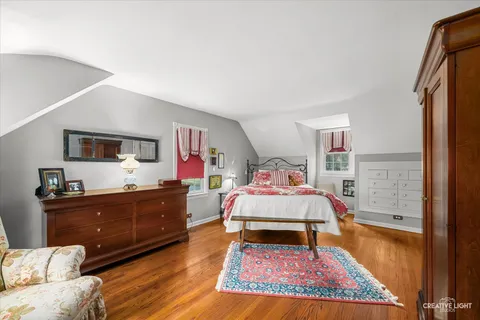 $549,000 | 145 E Road, Glen Ellyn, IL 60137