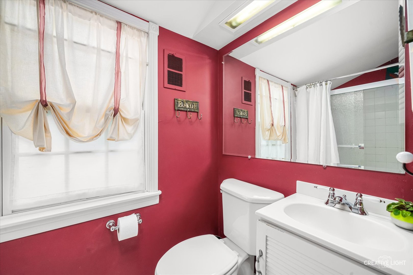 145 E Road Glen Ellyn, IL 60137 - Photo 17 of 27