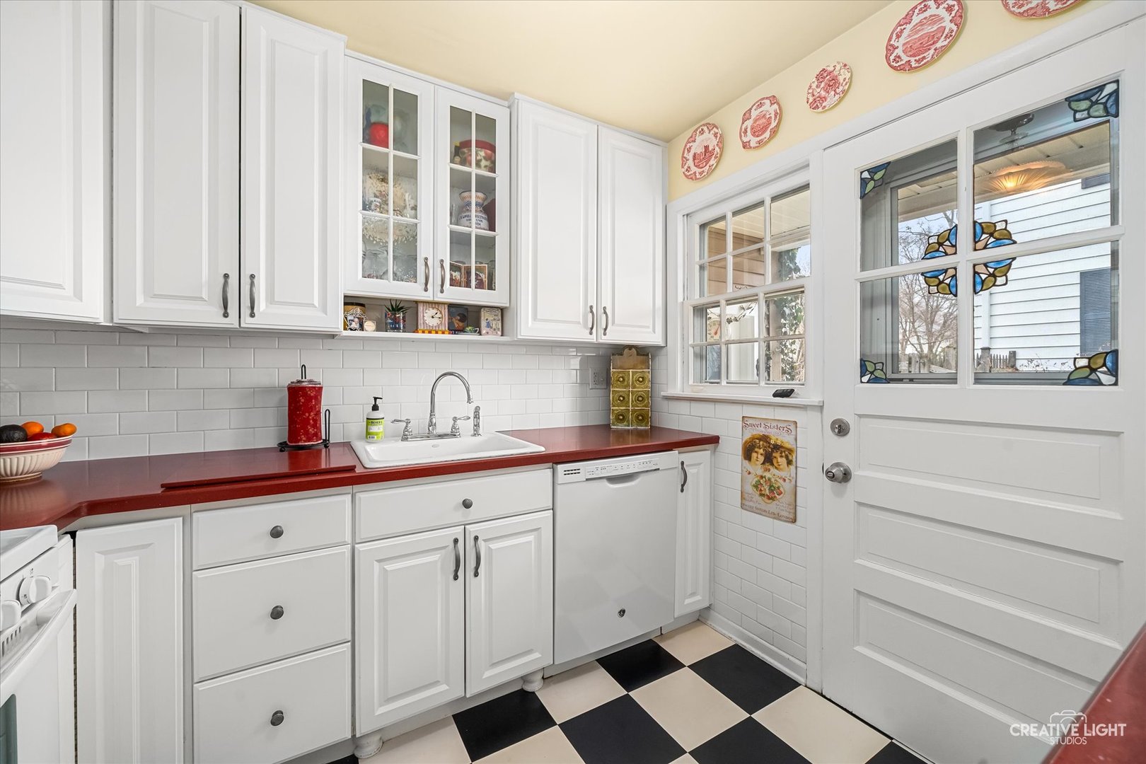 145 E Road Glen Ellyn, IL 60137 - Photo 7 of 27