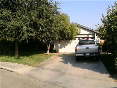 1424 North Magnolia Avenue Reedley, CA 93654 - Photo 1 of 13 Gallery Image 1