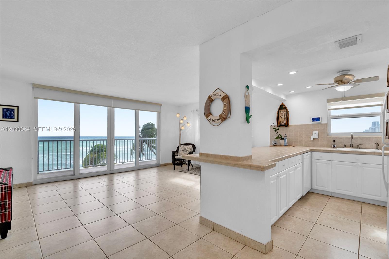 400 North Surf Road, Unit 506 Hollywood, FL 33019 - Photo 11 of 37