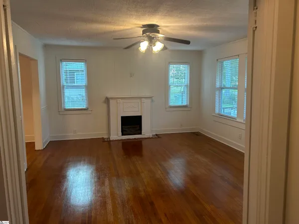 $219,900 | 204 Elm Street, Clinton, SC 29325