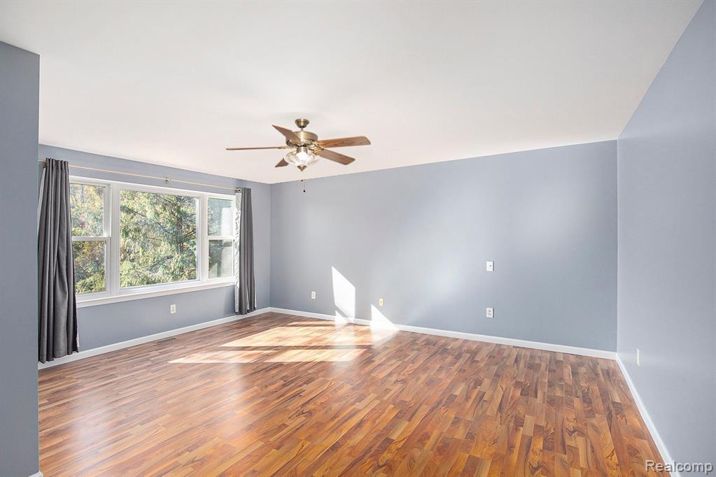 582 Whitney Drive Rochester Hills, MI 48307 - Photo 15 of 29