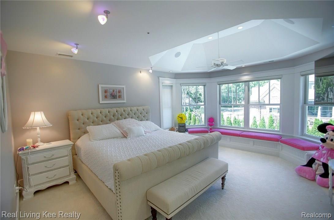 930 Fairview Avenue Rochester, MI 48307 - Photo 24 of 43 2nd_Bedroom.jpg