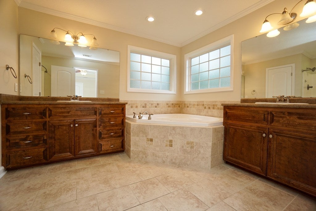 4062 Applecross Road Valdosta, GA 31605 - Photo 10 of 18 Gallery Image 10