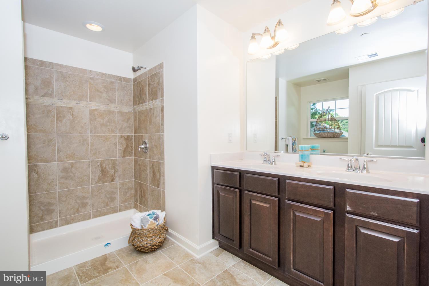 535 Kenmore Road Severna Park, MD 21146 - Photo 15 of 30 Bath (Master)