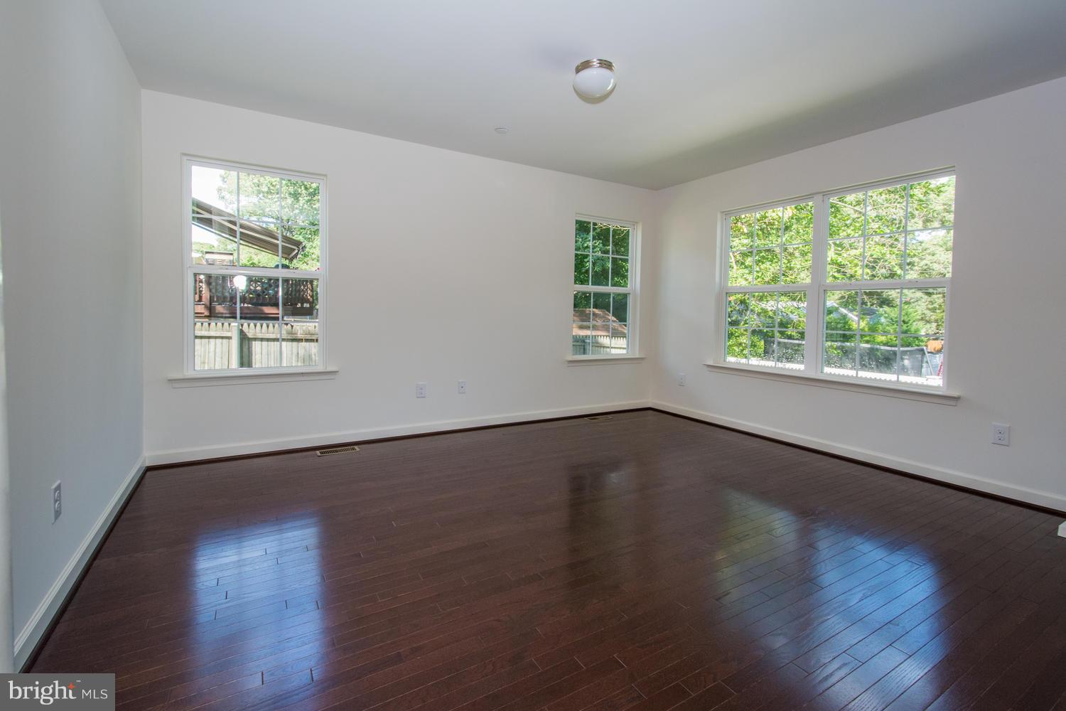 535 Kenmore Road Severna Park, MD 21146 - Photo 10 of 30 Family Room