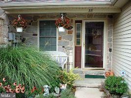 38 Heron Road Lititz, PA 17543 - Photo 2 of 10