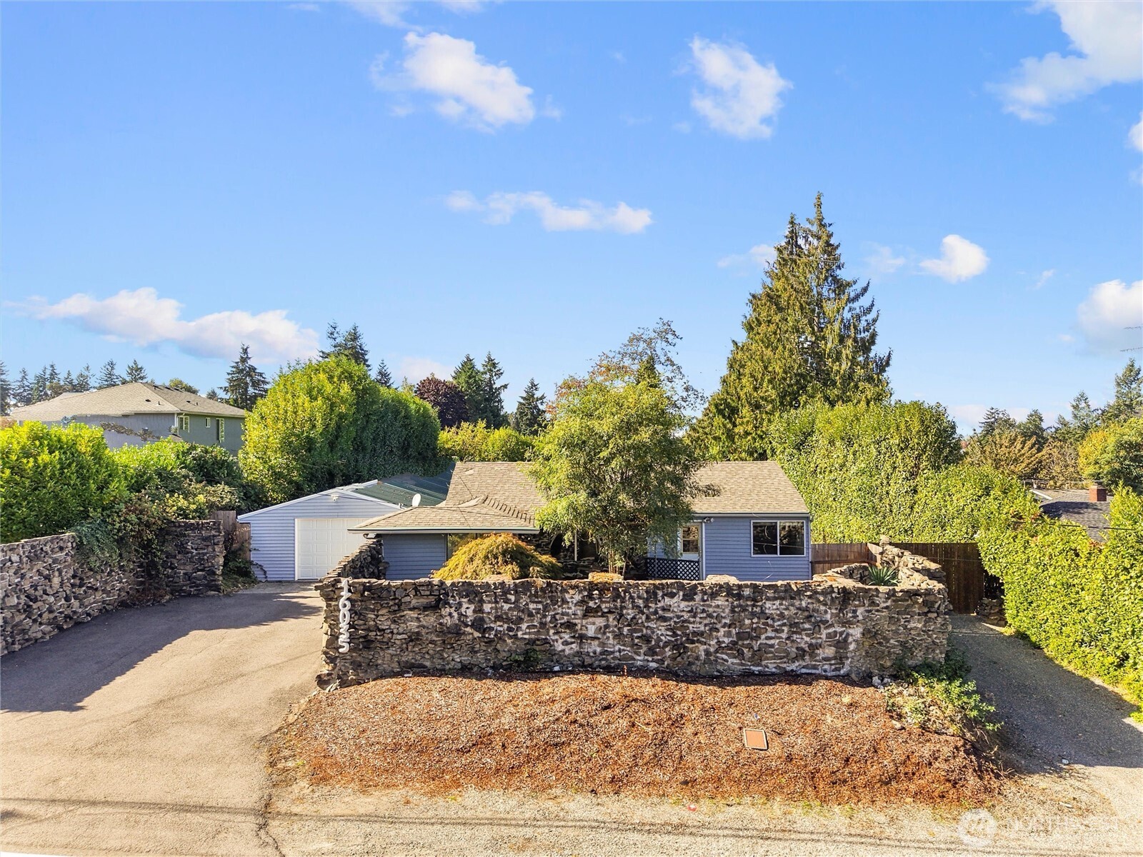 16035 42nd Avenue South SeaTac, WA 98188 - Photo 2 of 40