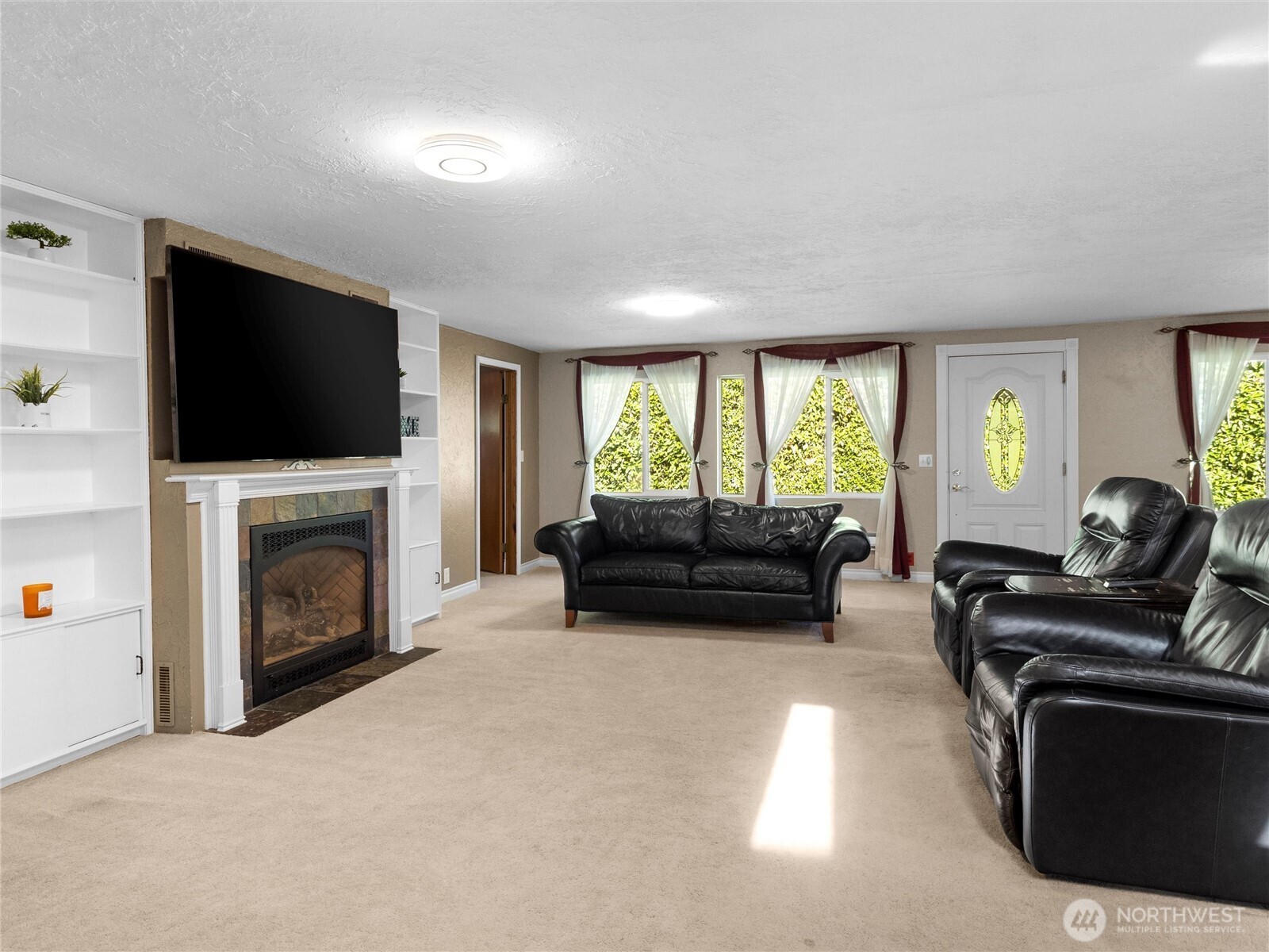 16035 42nd Avenue South SeaTac, WA 98188 - Photo 6 of 40