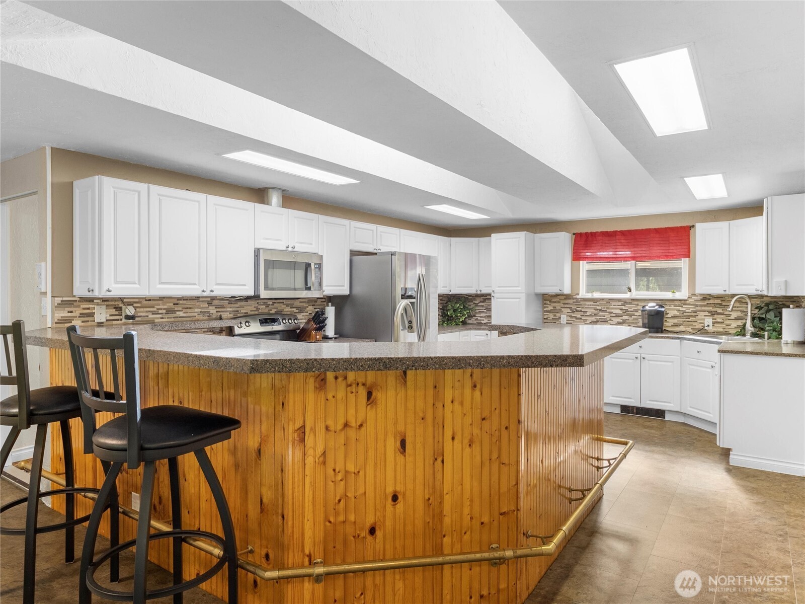 16035 42nd Avenue South SeaTac, WA 98188 - Photo 8 of 40