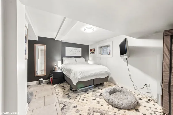 $2,300 | 1621 North McVicker Avenue, Unit 1, Chicago, IL 60639