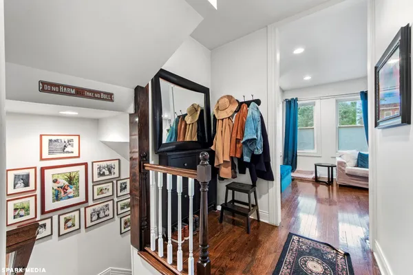 $2,300 | 1621 North McVicker Avenue, Unit 1, Chicago, IL 60639