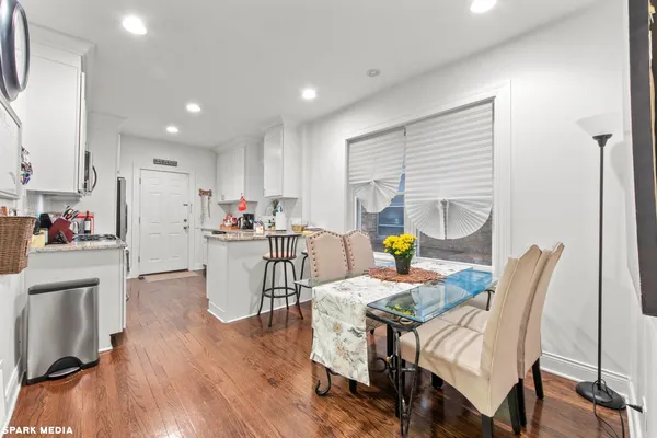 $2,300 | 1621 North McVicker Avenue, Unit 1, Chicago, IL 60639