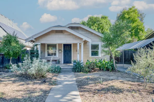 $299,000 | 526 East Simpson Avenue, Fresno, CA 93704
