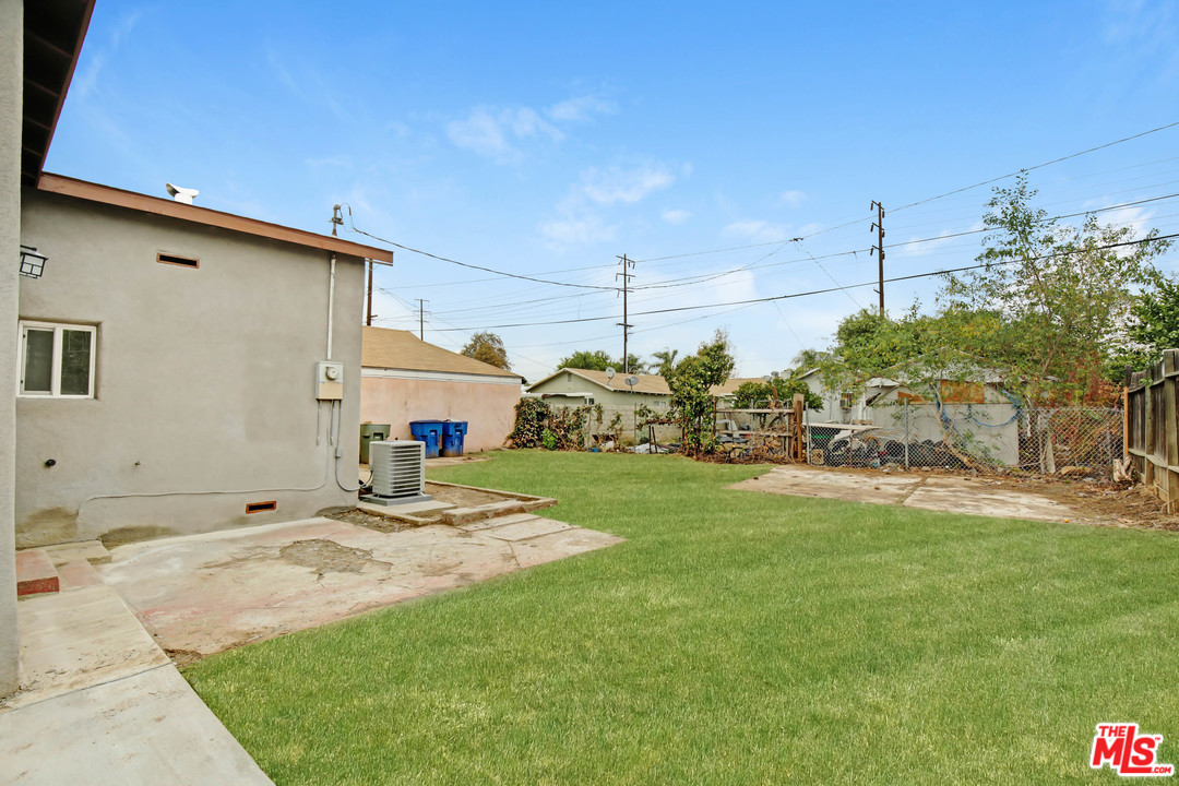 3331 Spruce Street Riverside, CA 92501 - Photo 3 of 13