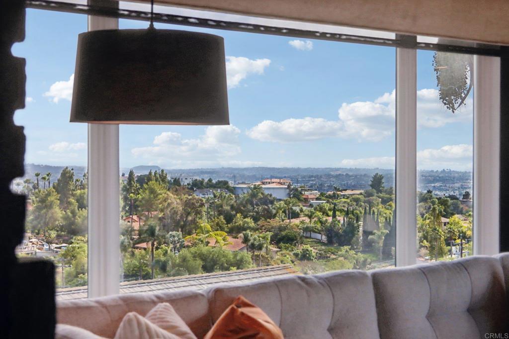 2073 Elevado Road Vista, CA 92084 - Photo 11 of 73