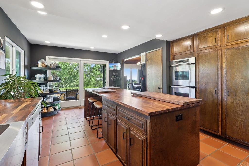 2073 Elevado Road Vista, CA 92084 - Photo 21 of 73