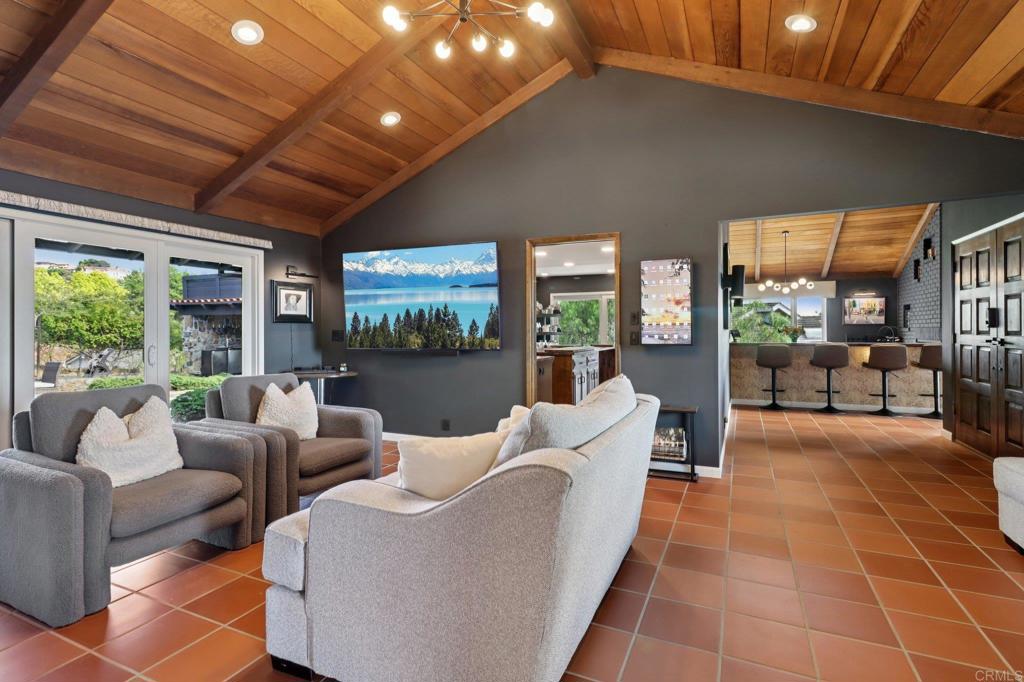 2073 Elevado Road Vista, CA 92084 - Photo 23 of 73