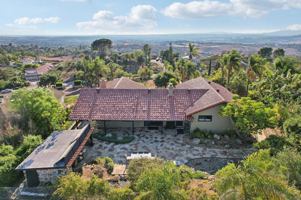 2073 Elevado Road Vista, CA 92084 - Photo 41 of 73