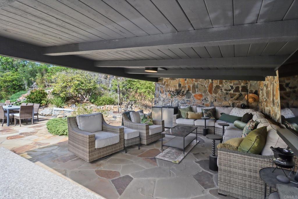 2073 Elevado Road Vista, CA 92084 - Photo 47 of 73