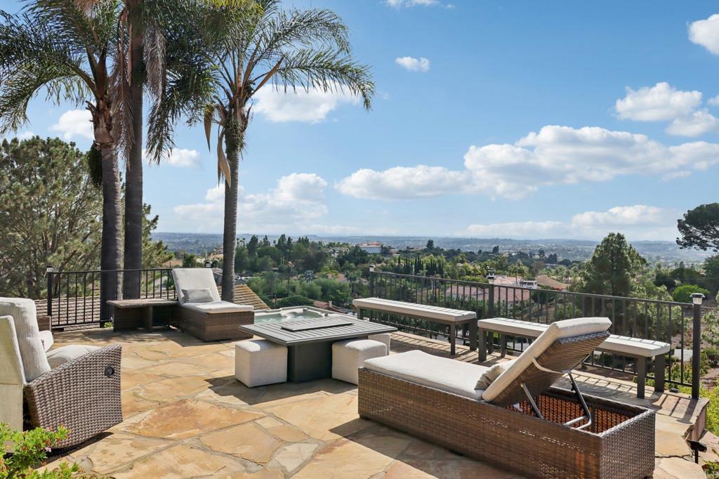 2073 Elevado Road Vista, CA 92084 - Photo 52 of 73