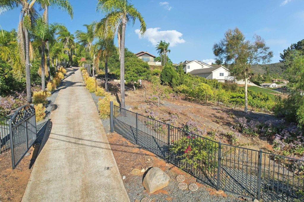 2073 Elevado Road Vista, CA 92084 - Photo 60 of 73