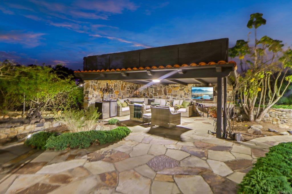 2073 Elevado Road Vista, CA 92084 - Photo 6 of 73