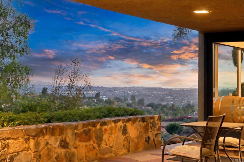 2073 Elevado Road Vista, CA 92084 - Photo 7 of 73