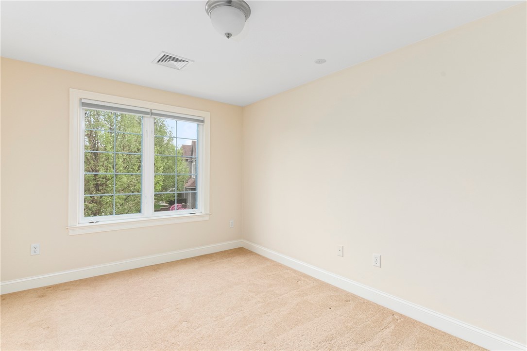 315 Old River Road, Unit 11 Lincoln, RI 02838 - Photo 20 of 27 Second floor den or third bedroom (no closet)