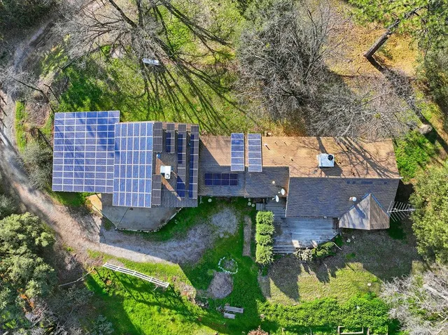 $355,000 | 20085 Woodbury Drive, Grass Valley, CA 95949