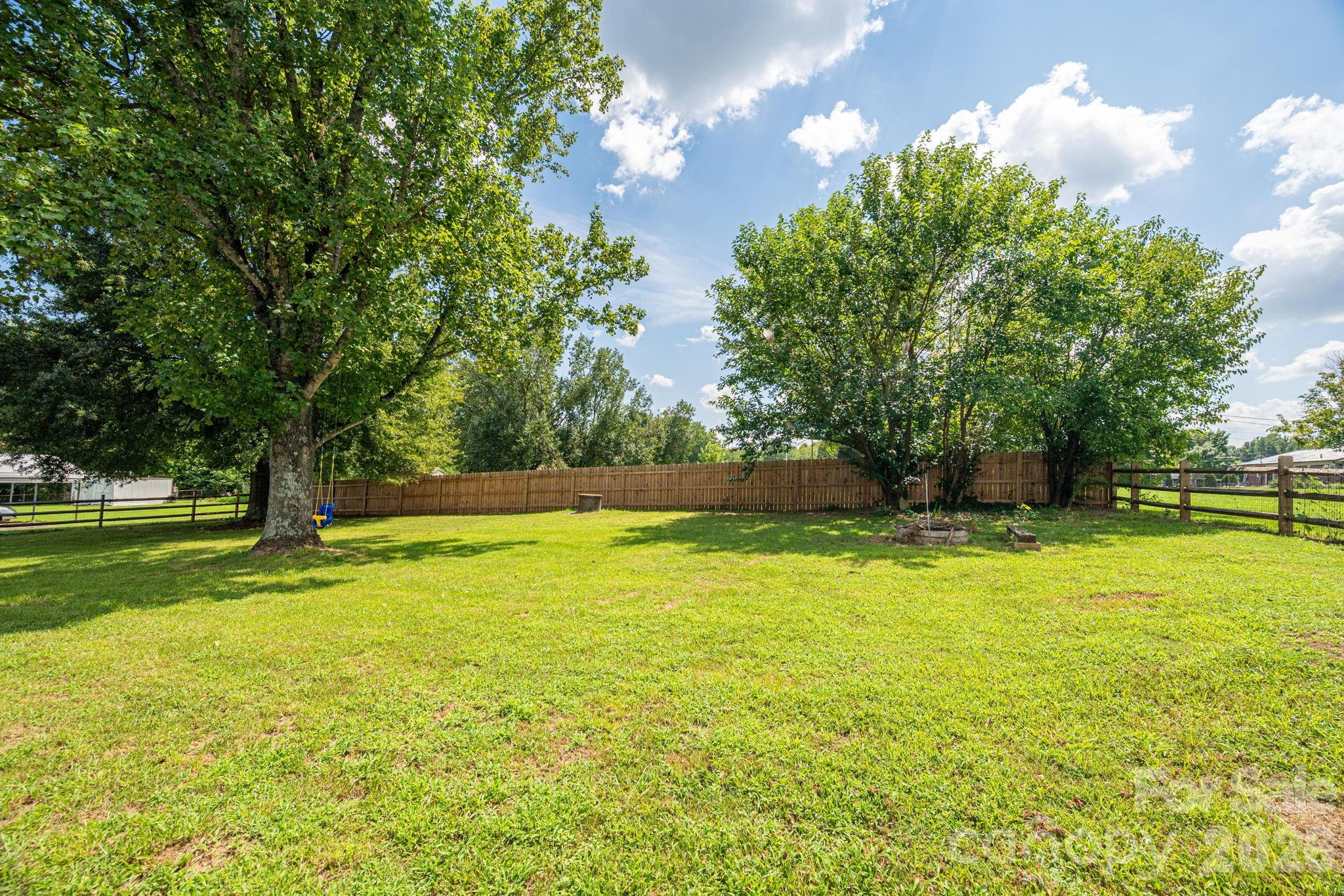 1718 Woolie Road Lincolnton, NC 28092 - Photo 3 of 37 Gallery Image 3