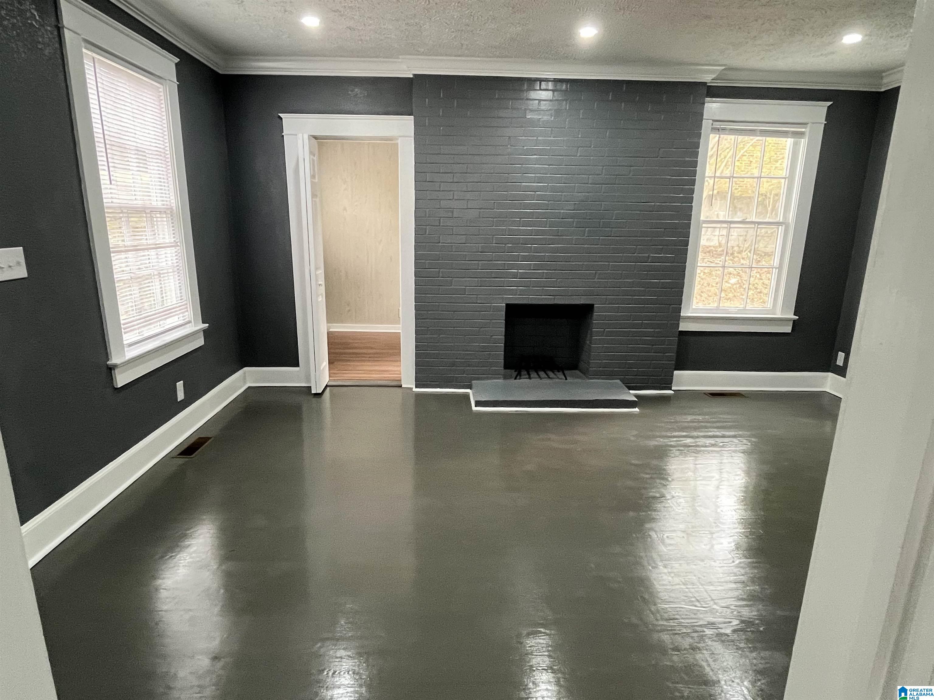 706 Blue Ridge Drive Anniston, AL 36207 - Photo 2 of 13