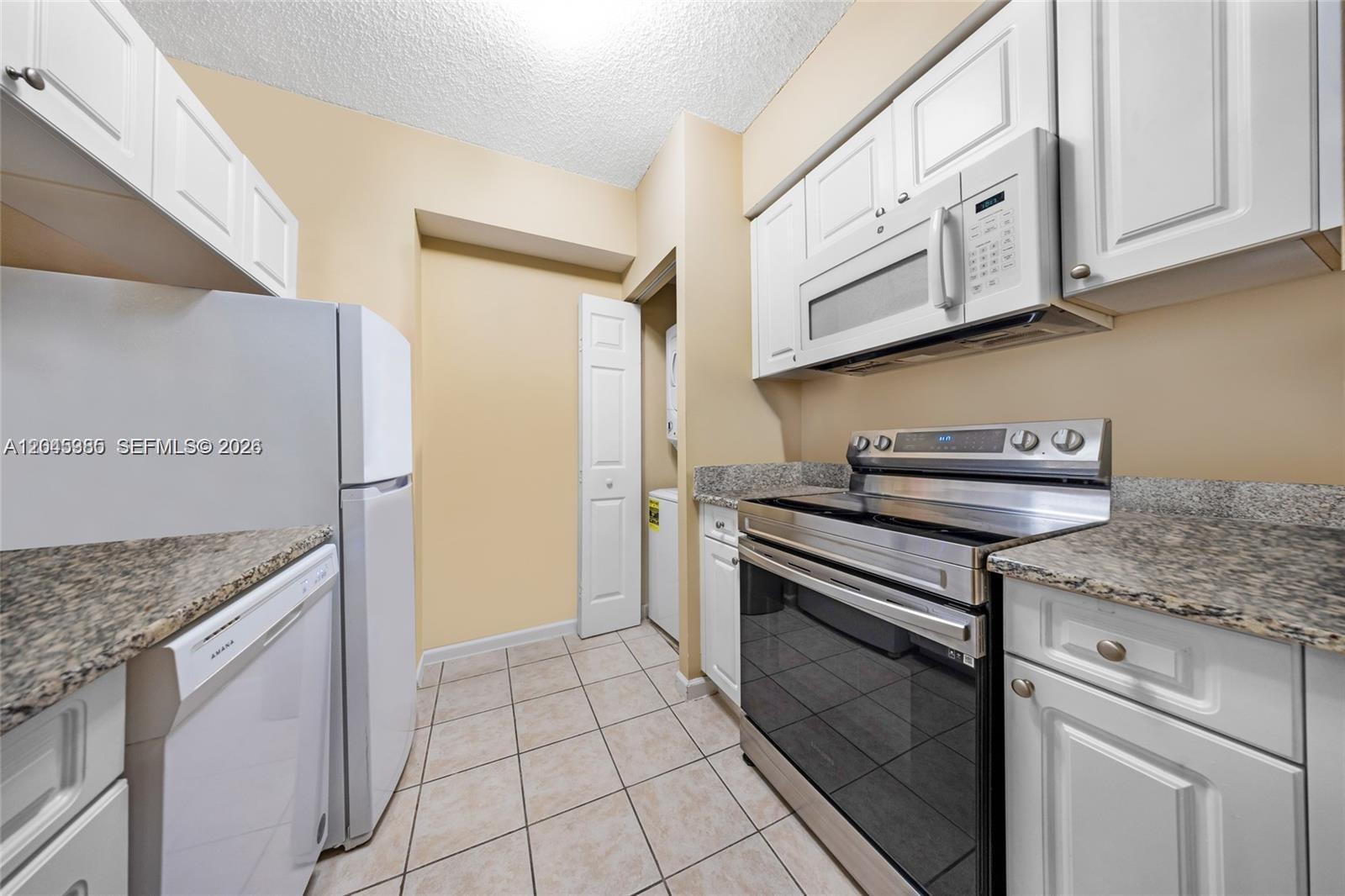 17150 North Bay Road, Unit 2222 Sunny Isles Beach, FL 33160 - Photo 11 of 15